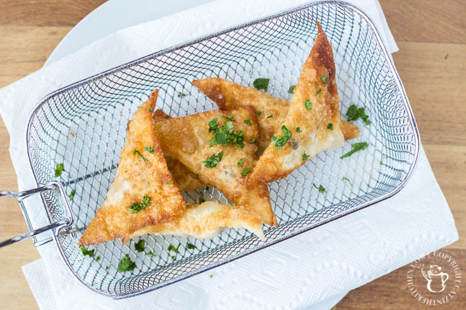 Crunchy, cheesy, and insanely craveable, these southwest wontons are the ultimate appetizer - grab your wontons wrappers and get frying!