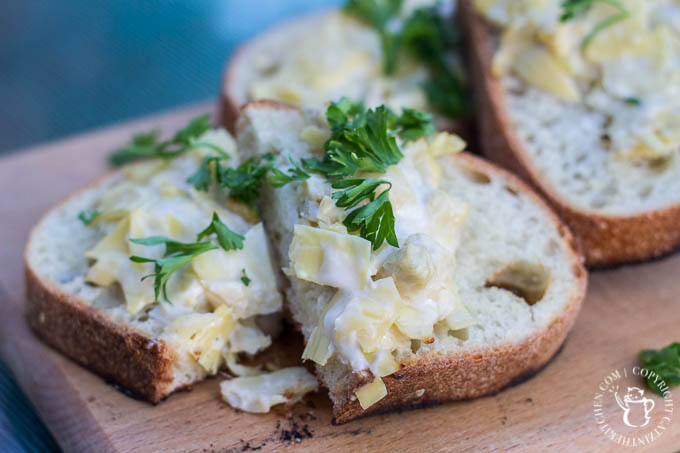 This recipe for artichoke bruschetta is probably our simplest, favorite appetizer! It goes well with pasta dishes and outdoor meals, and is ready in 15 min!