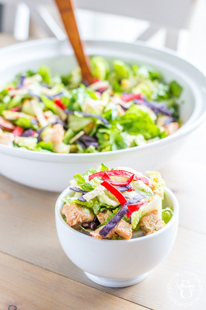 Craving some fresh, crispy Panera Bread BBQ Chicken Salad goodness without leaving your four walls? This recipe delivers - Voila! 