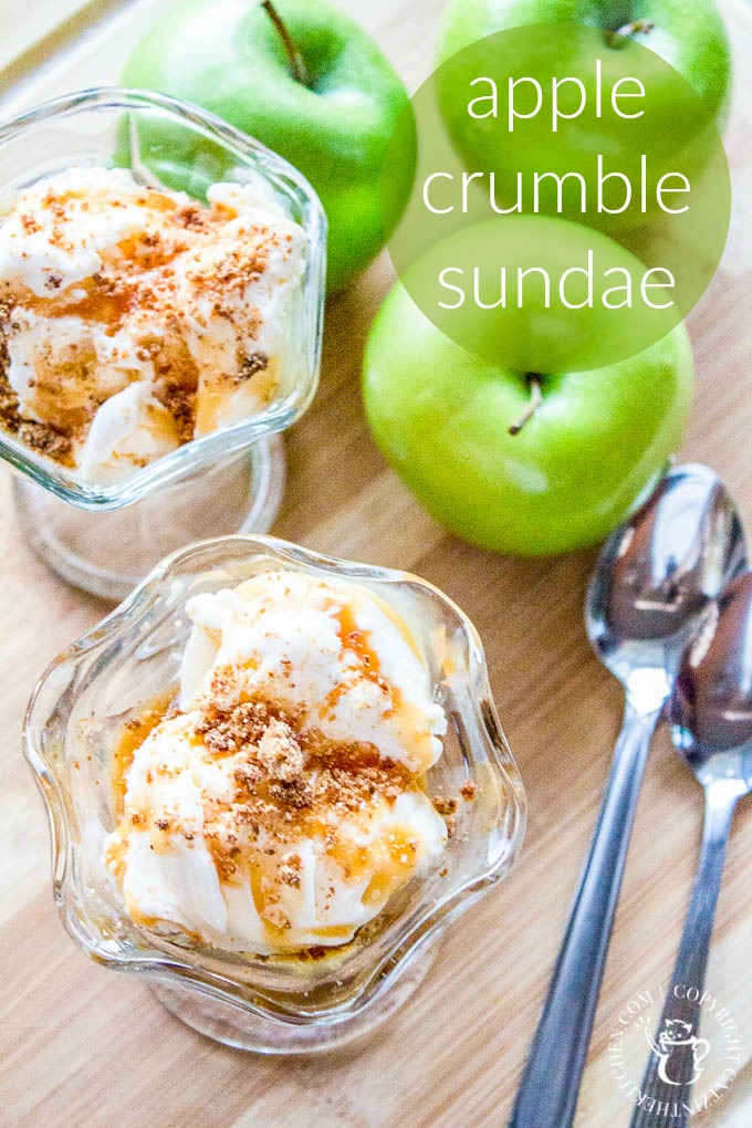 Cooked apples, crunchy crumble, drizzled caramel sauce, and creamy vanilla ice cream equal a seriously yummy apple crumble sundae recipe! 