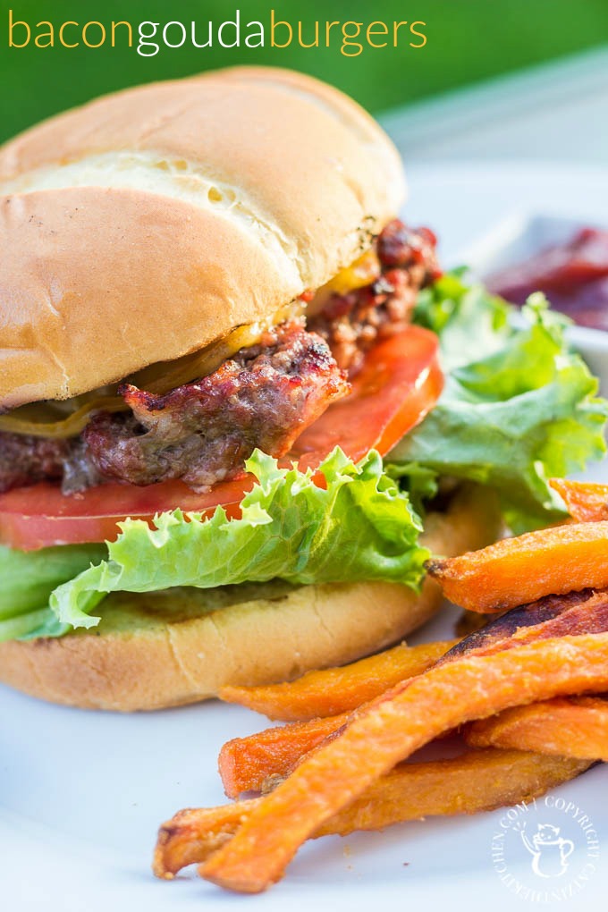 Bacon Gouda Burgers | Catz in the Kitchen | catzinthekitchen.com | #recipe #burgers #gouda #grilling