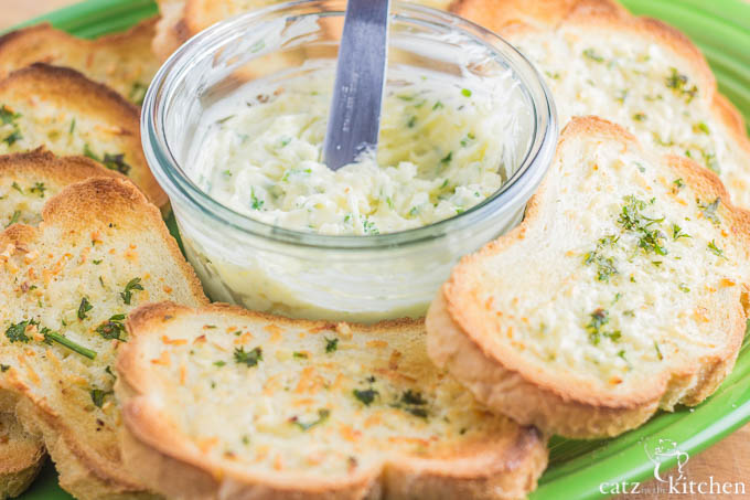 Ever wanted your own garlic butter spread recipe for making garlic bread at home? Well, now's your chance! This one is easy, quick, and keeps in the fridge!