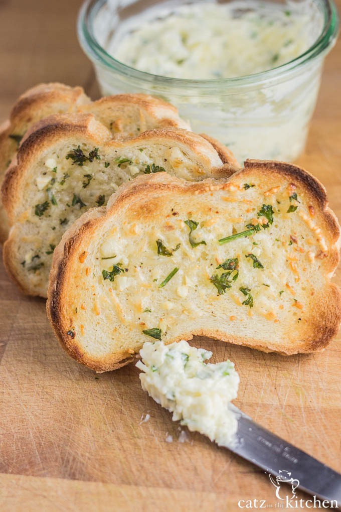 Ever wanted your own garlic butter spread recipe for making garlic bread at home? Well, now's your chance! This one is easy, quick, and keeps in the fridge!