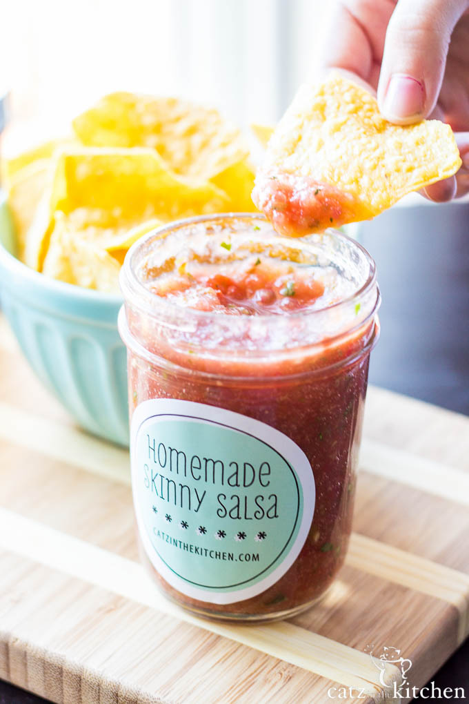 Homemade Skinny Salsa | Catz in the Kitchen | catzinthekitchen.com #salsa