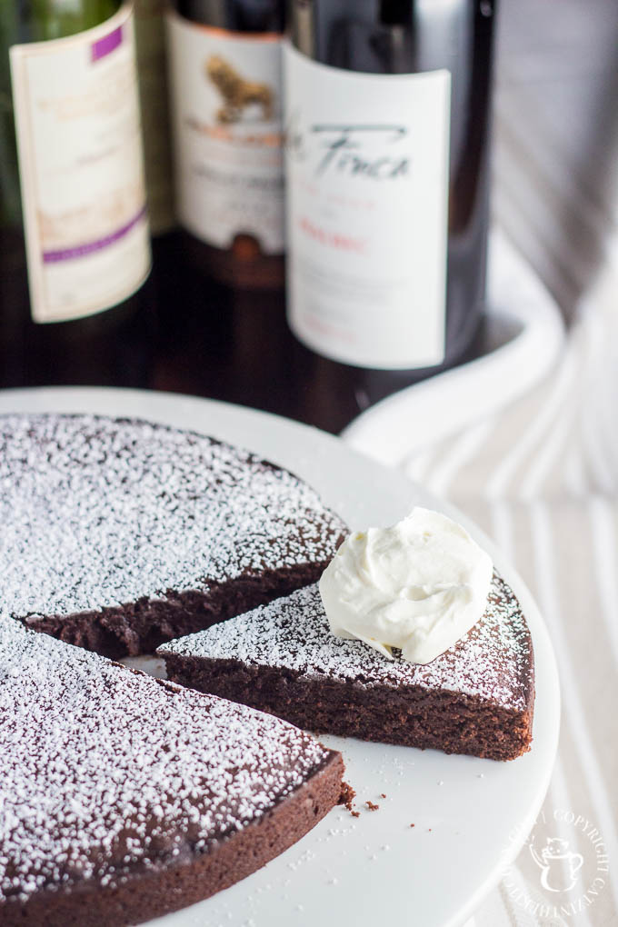 Need a dessert that's easy, yet complex, not too sweet, but totally addictive? This Chocolate Red Wine Cake is for you...