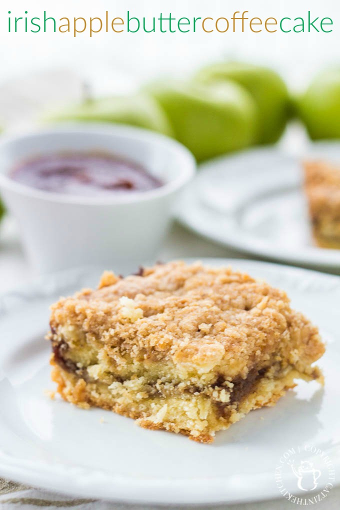 Irish Apple Butter Coffee Cake | Catz in the Kitchen | catzinthekitchen.com | #Irish #apple #coffee #recipe #StPatricksDay This slightly savory (but mostly sweet) brunch recipe for Irish Apple Butter Coffee Cake is full of warm apple flavor and lots of wonderful spices!