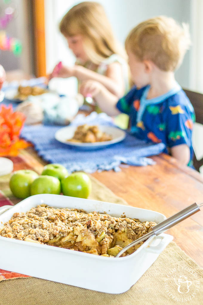 Not a morning person? Make this yummy Overnight Apple French Toast Crisp the night before, & then effortlessly savor the goodness of fall food the next AM!