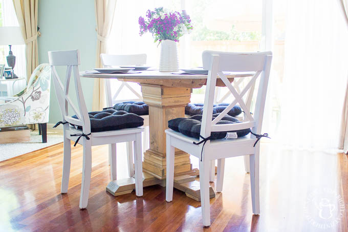 A simple project that looks simultaneously rustic & refined upon completion, this DIY Farmhouse Round Table is the perfect way to open up your dining space!