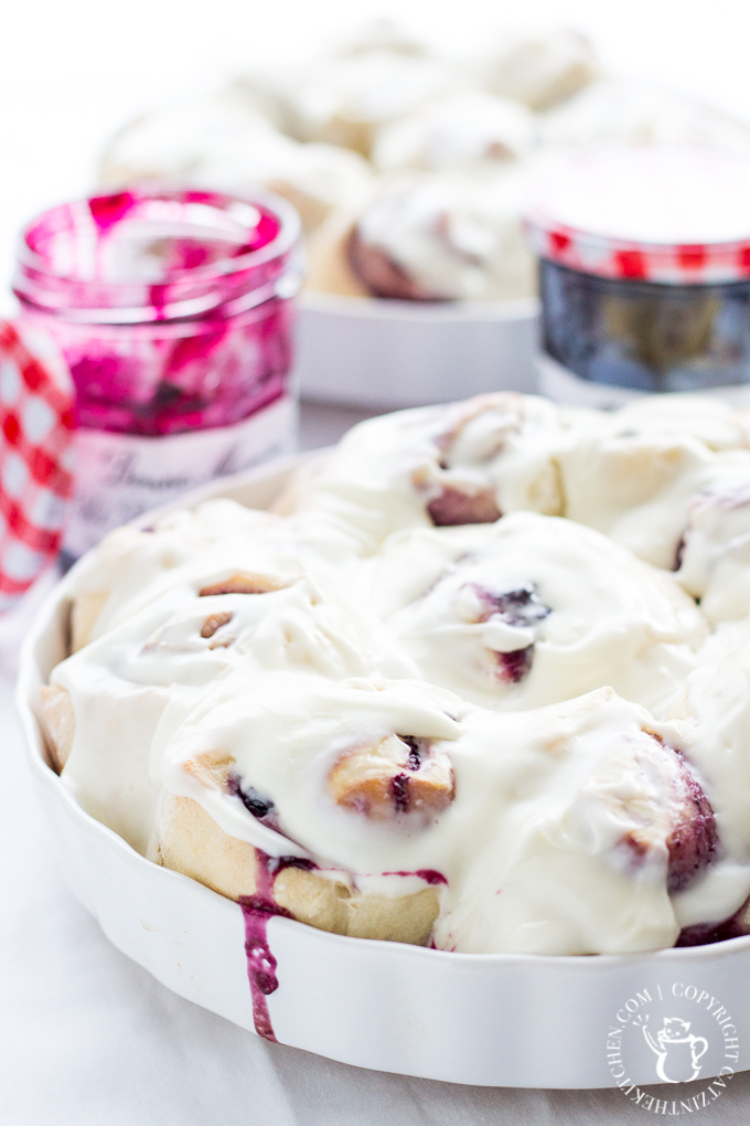 Because it's Mother's Day (or any day!), treat mom to breakfast in bed with these easy, tasty homemade wild blueberry lemon sweet rolls! #SayItWithHomemade #BonneMaman