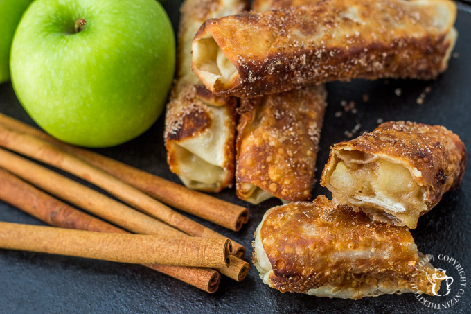 Craving the crunchiness of pie crust and the gooey sweetness of apple pie filling? Try these healthy apple pie egg rolls and skip the guilt!