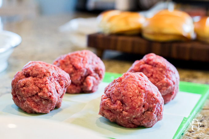 Got that craving for a burger, but the weather outside is not conducive to grilling? Make this indoor classic cheeseburger and free yourself from the climate's control of your burger fix!