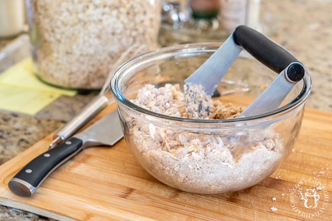 The yummy apple crisp is simple enough for a family dessert or nice enough to serve for company, but easy enough to make for a potluck or holiday hoopla!