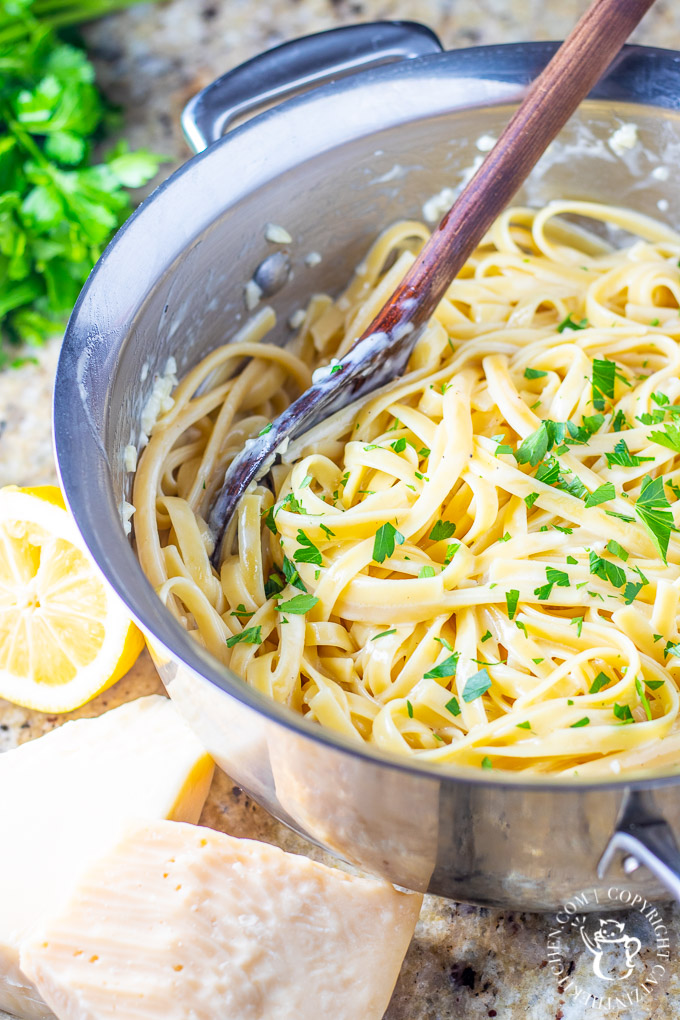 Okay, it's not healthy, but every once in awhile you really just need butter, cream, garlic, pasta, and cheese...you need homemade fettuccine alfredo. 