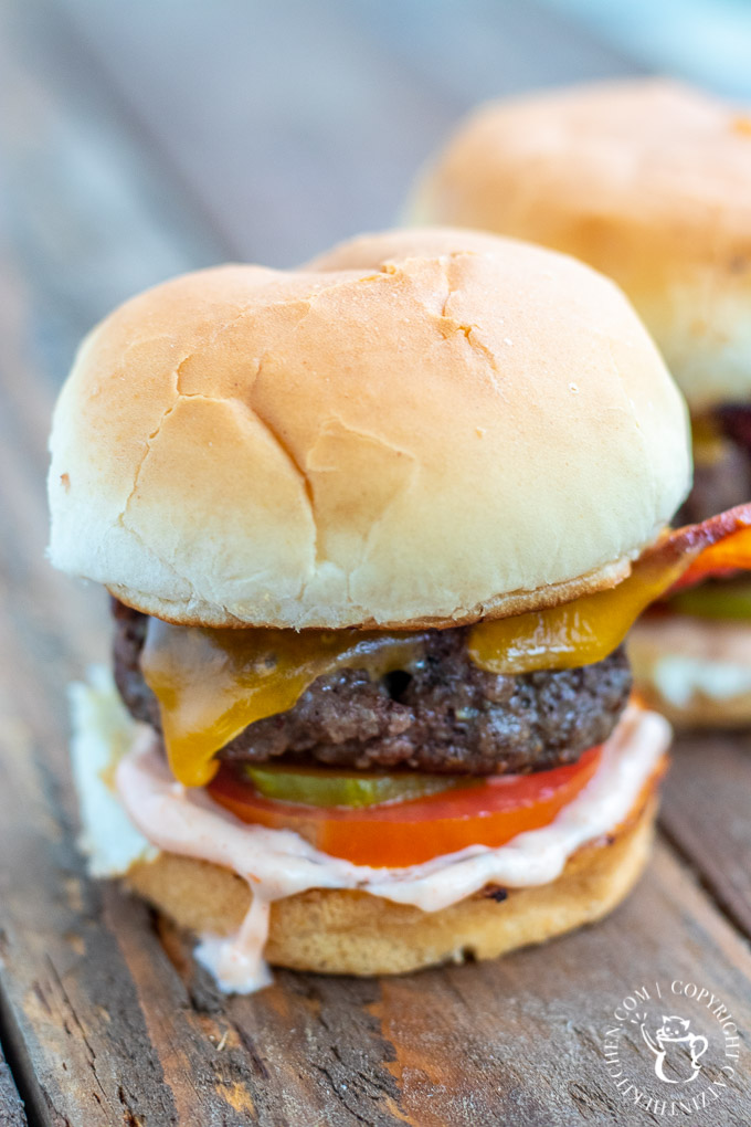 We have struggled with making good classic sliders at home, but these bacon skillet sliders with homemade thousand island dressing are getting it RIGHT. 